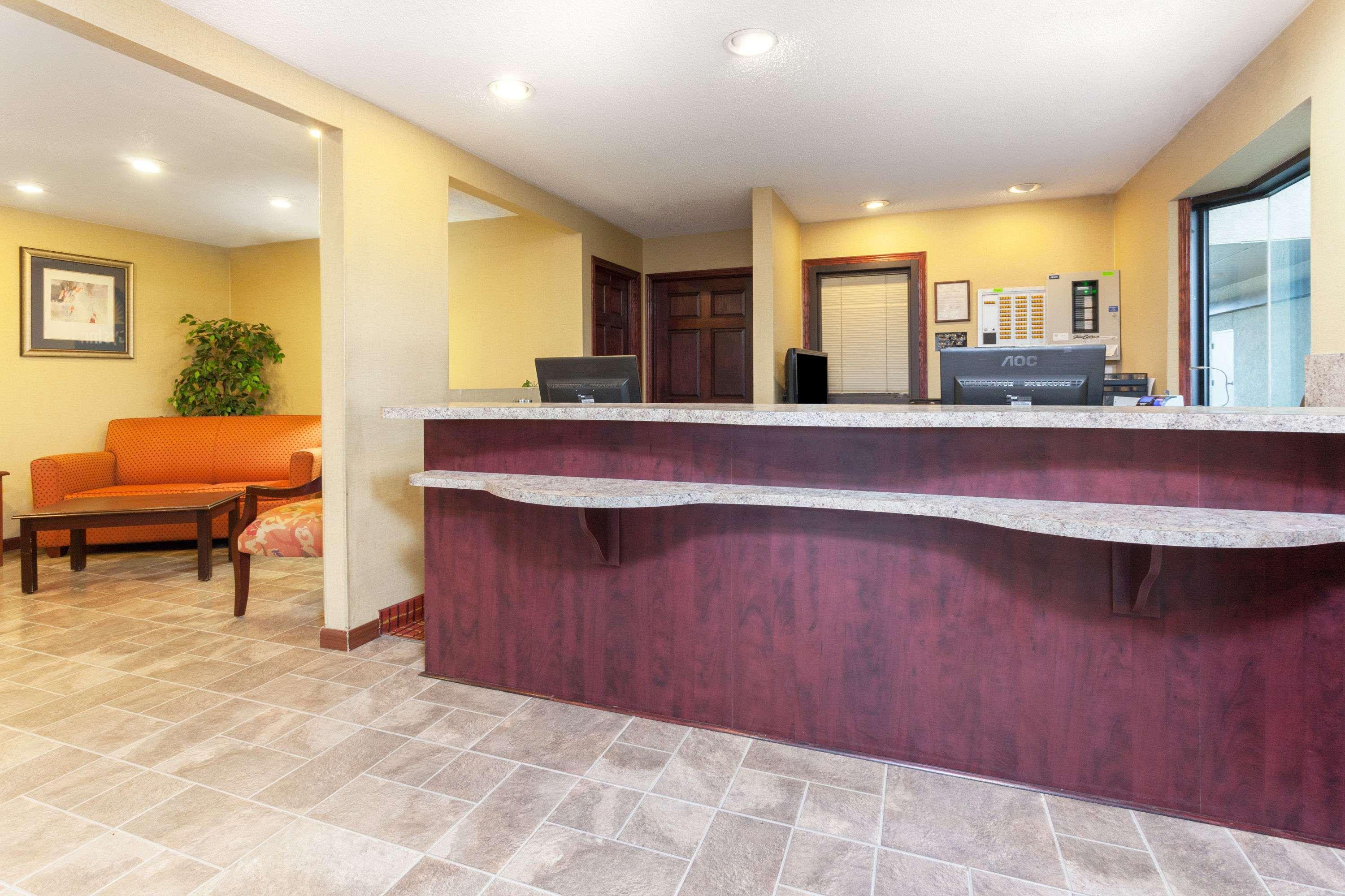 Days Inn By Wyndham Maumee/Toledo Exterior foto