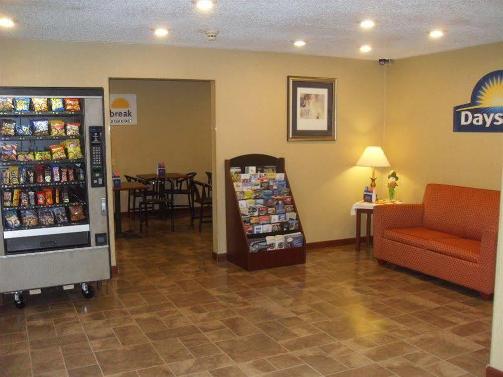 Days Inn By Wyndham Maumee/Toledo Exterior foto