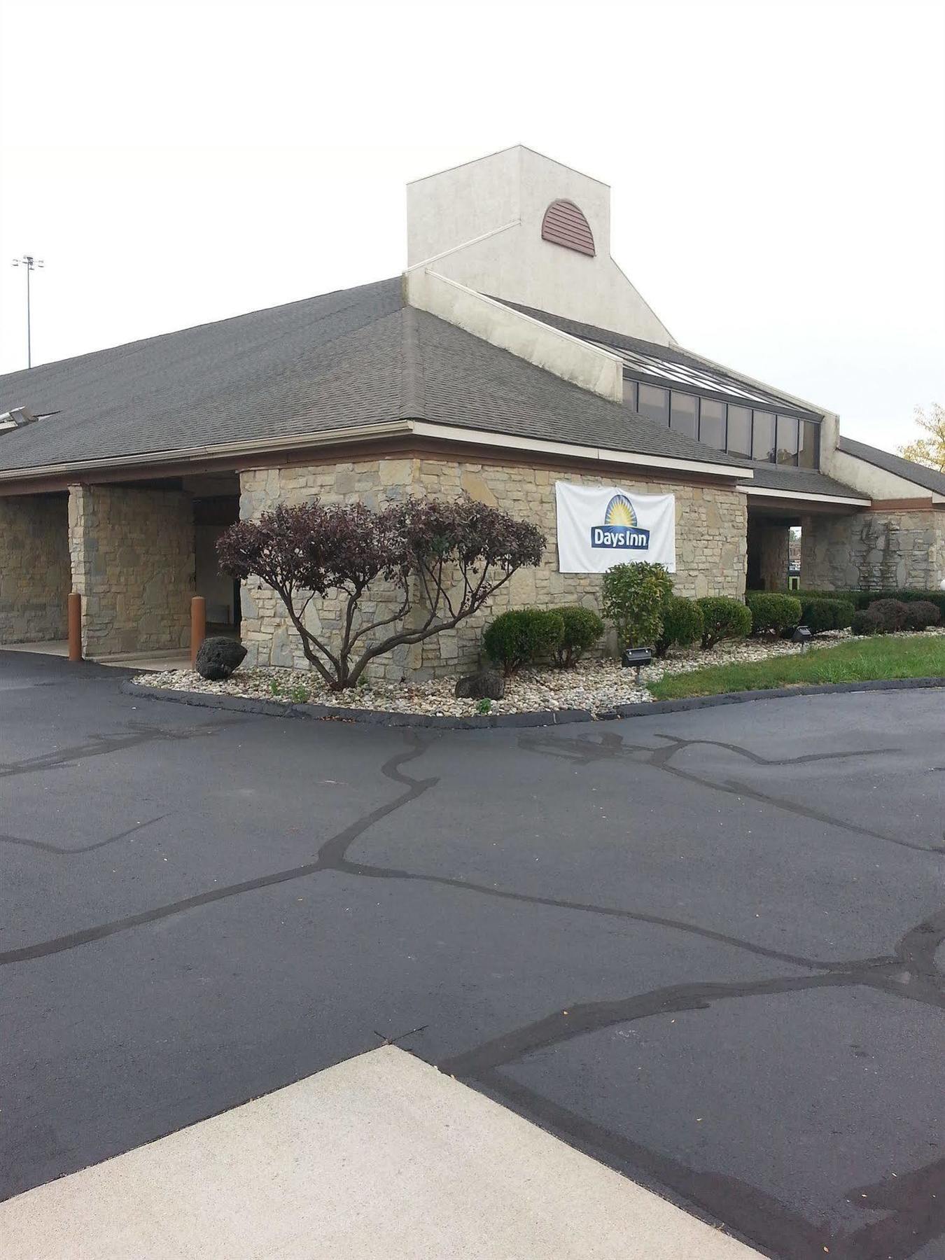 Days Inn By Wyndham Maumee/Toledo Exterior foto