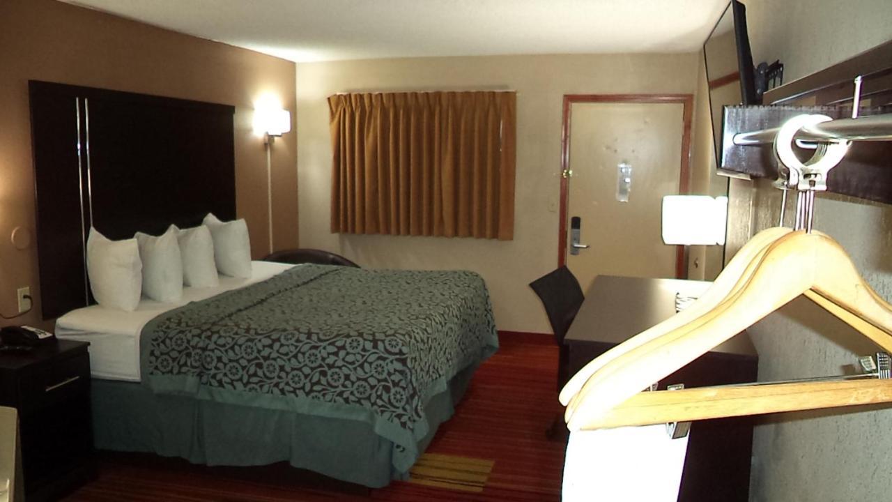 Days Inn By Wyndham Maumee/Toledo Exterior foto
